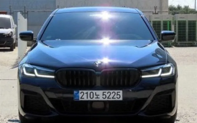 인천수입중고차판매 5시리즈 (G30) 520i M 스포츠 매물 사진 16 - 2022/05 60,030km